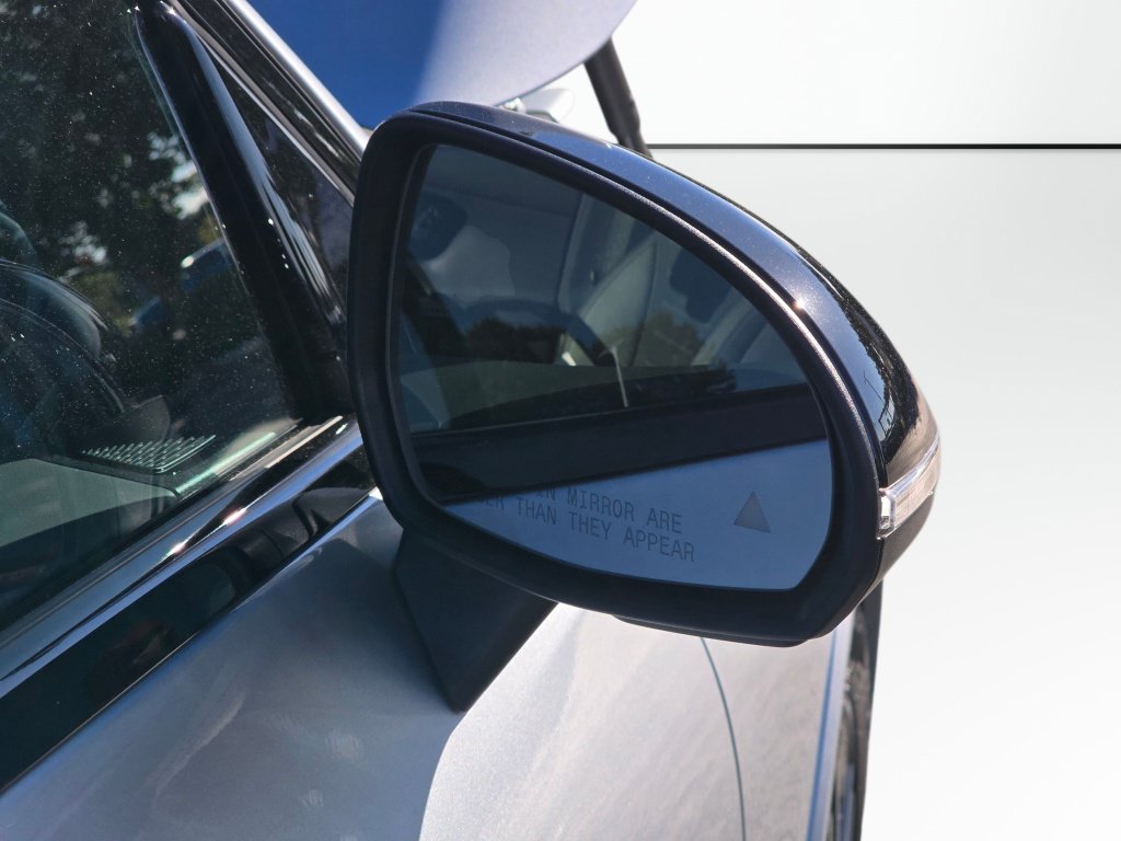 Used 2026 Mercedes-Benz GLC 300 4MATIC image 31