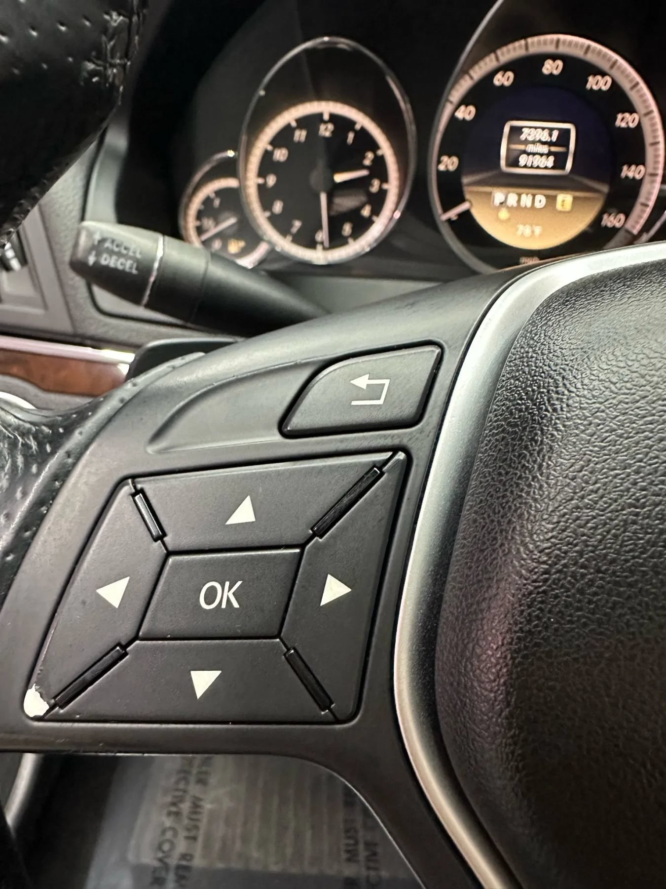 Used 2012 Mercedes-Benz E 350 4MATIC Coupe w/ Premium 2 Pkg image 17