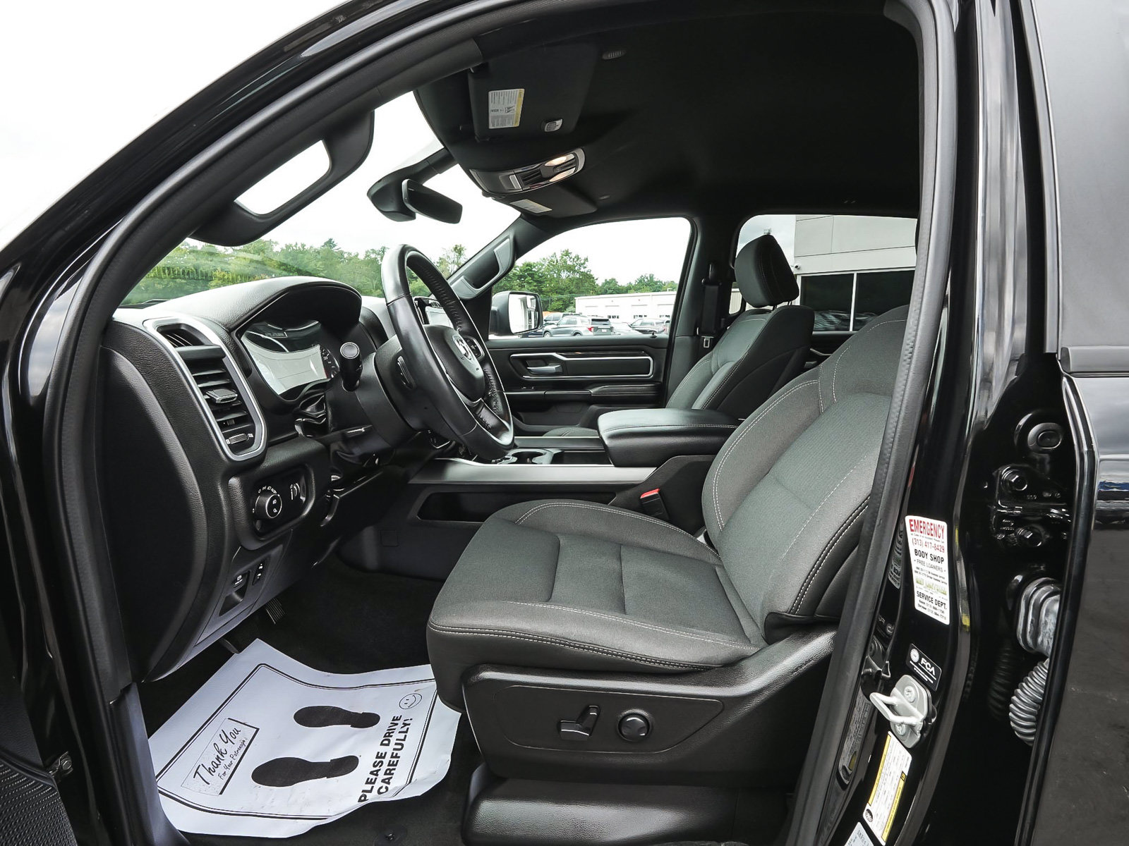 Used 2023 RAM 1500 Big Horn AWD/4WD image 30