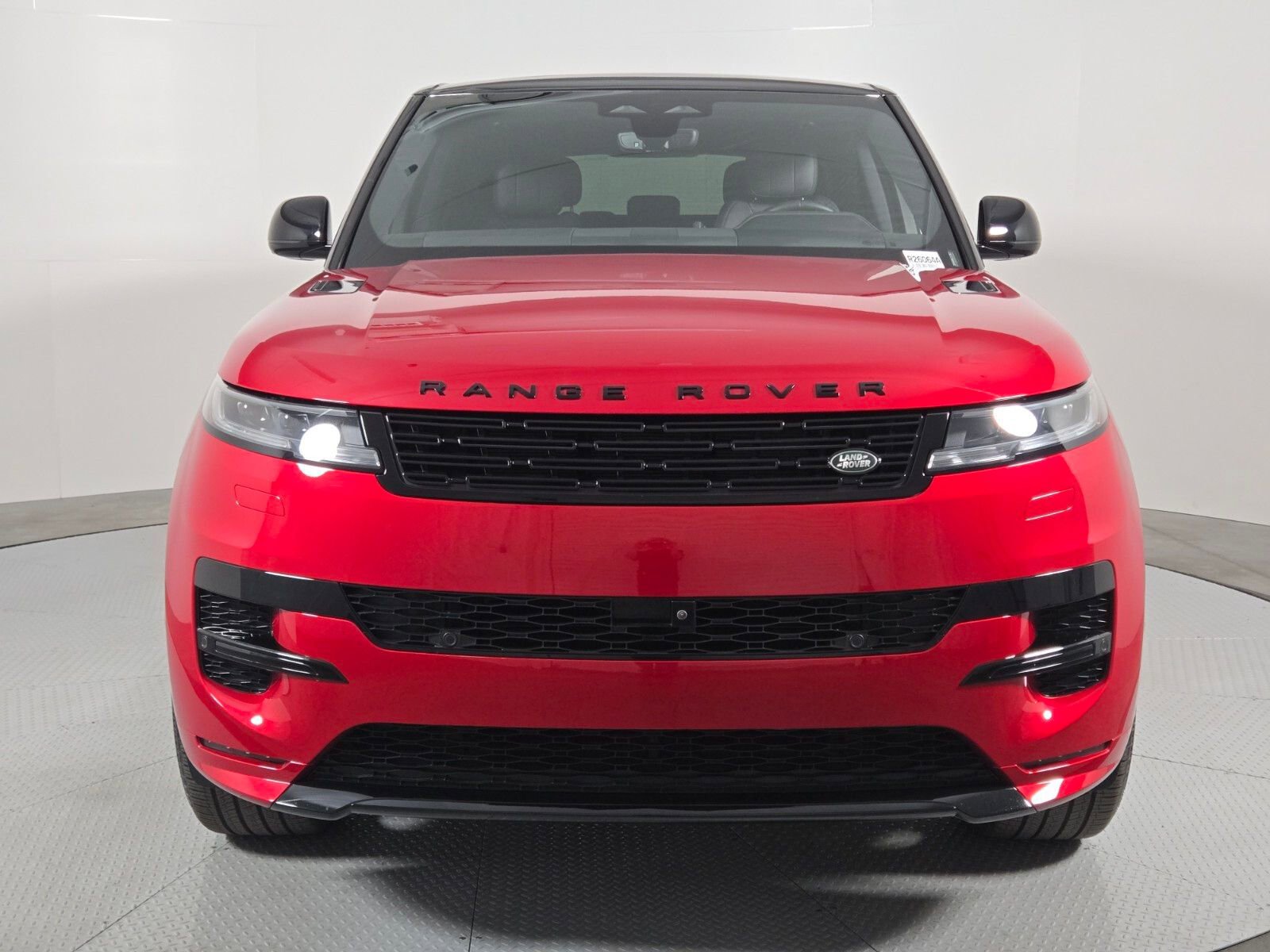 Used 2025 Land Rover Range Rover Sport Dynamic SE image 8