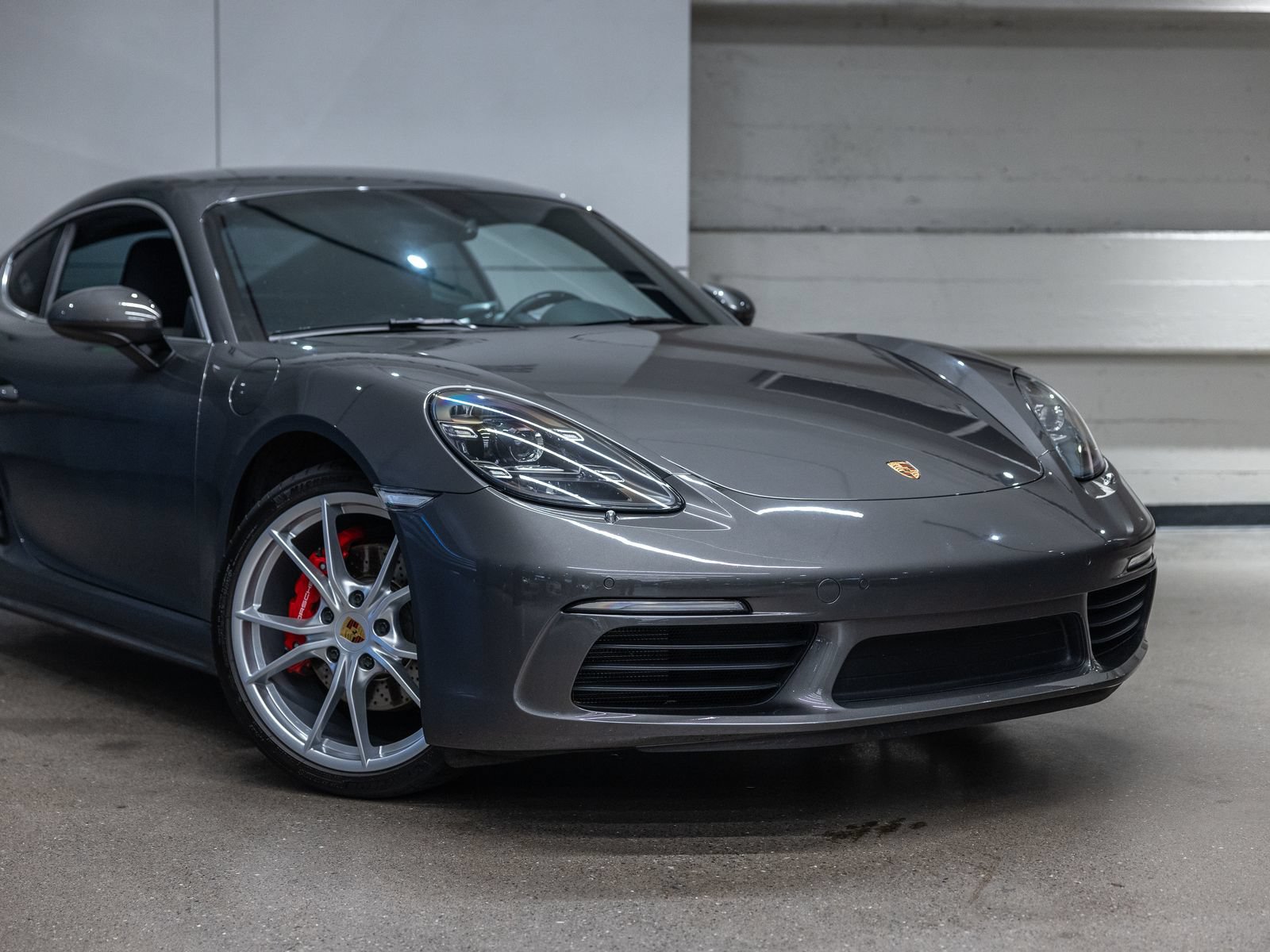 Certified 2024 Porsche 718 Cayman S RWD image 13