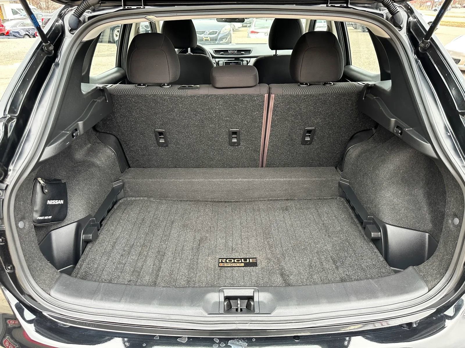 Used 2020 Nissan Rogue Sport S image 20