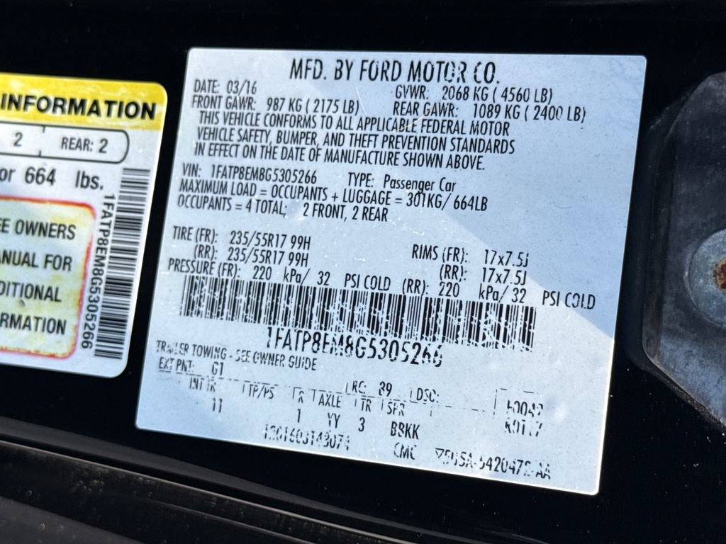 Used 2016 Ford Mustang Convertible RWD image 20