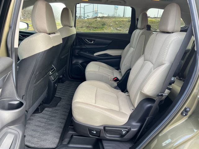 Used 2024 Subaru Ascent Premium w/ Convenience Package image 16