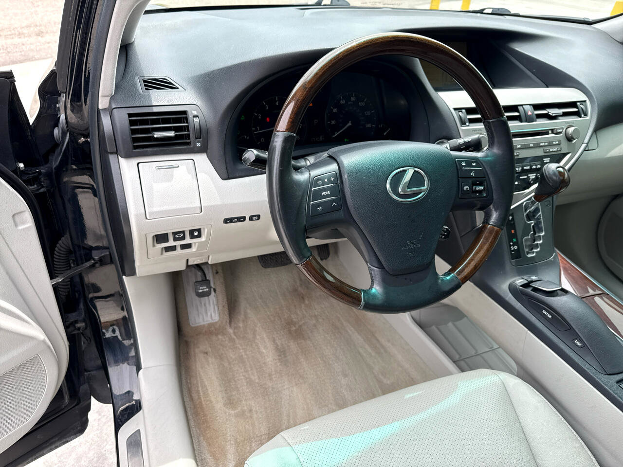 Used 2010 Lexus RX 350 2WD image 23