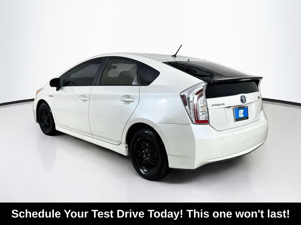 Used 2015 Toyota Prius Two FWD image 5