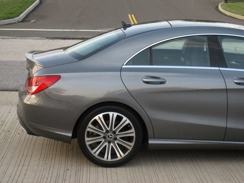 Used 2018 Mercedes-Benz CLA 250 4MATIC image 8