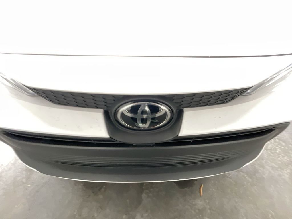 Used 2023 Toyota Corolla LE image 27
