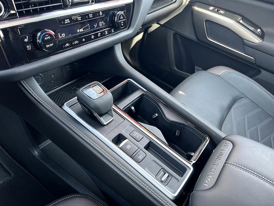 Certified 2024 Nissan Pathfinder Platinum w/ Cargo Package image 28