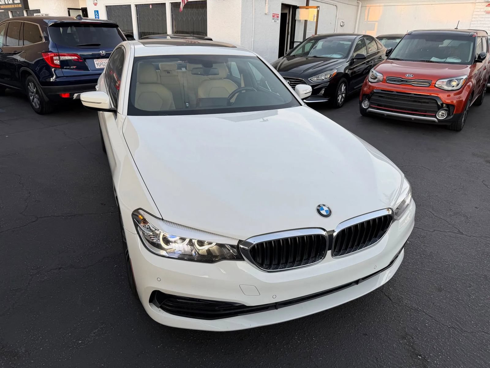 Used 2017 BMW 530i RWD image 12