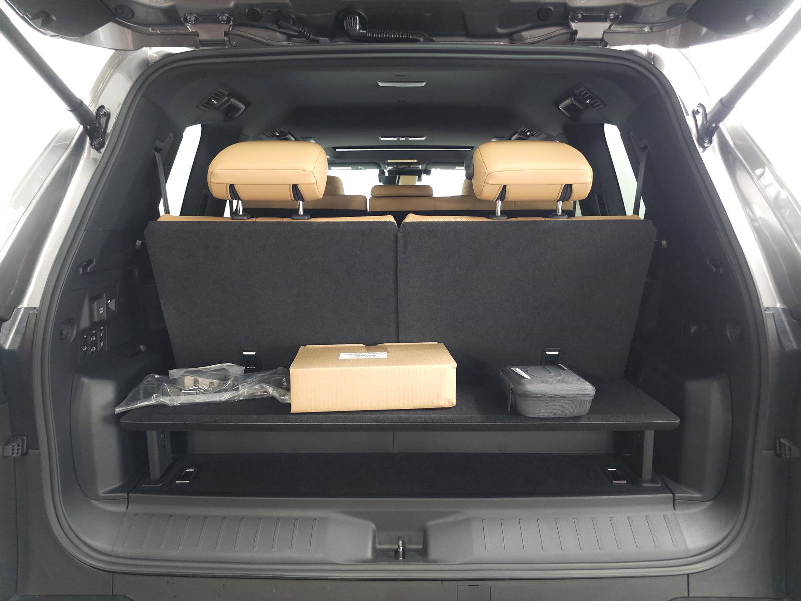 New 2026 Lexus LX 700h Luxury AWD/4WD image 12