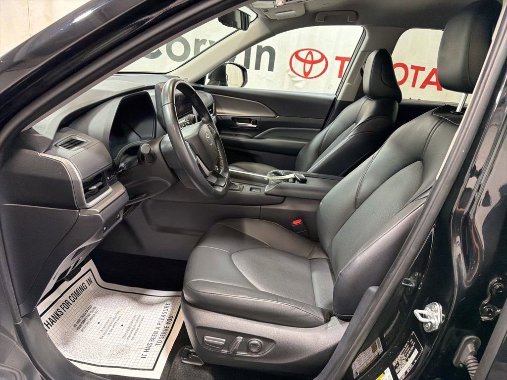 Used 2024 Toyota Grand Highlander AWD image 21