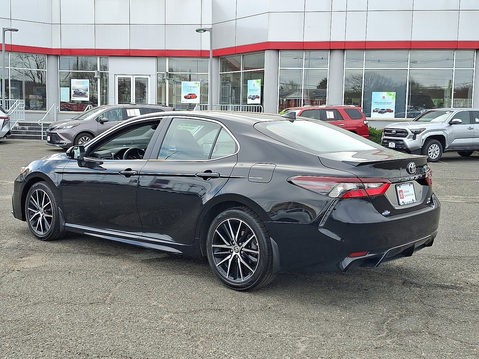 Certified 2024 Toyota Camry SE w/ Cold Weather Package AWD/4WD image 5