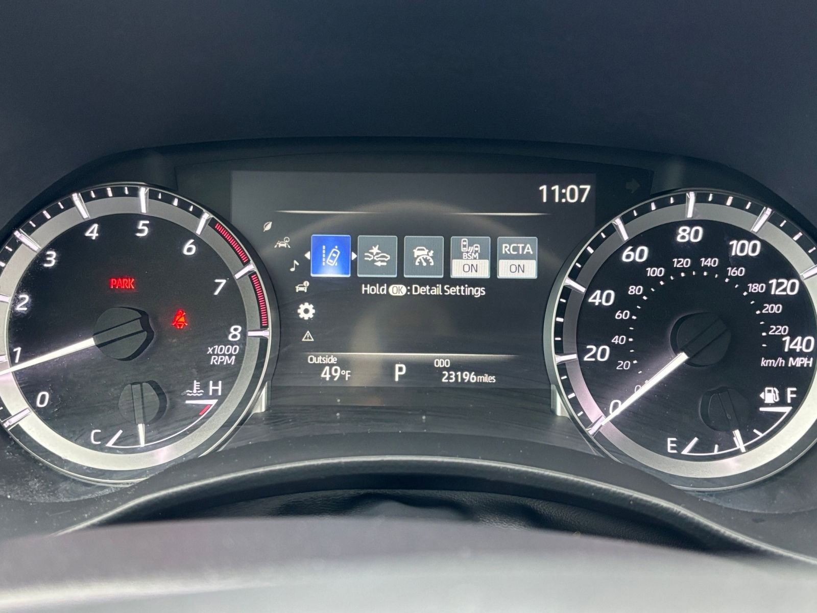 Used 2025 Toyota Highlander LE FWD image 39