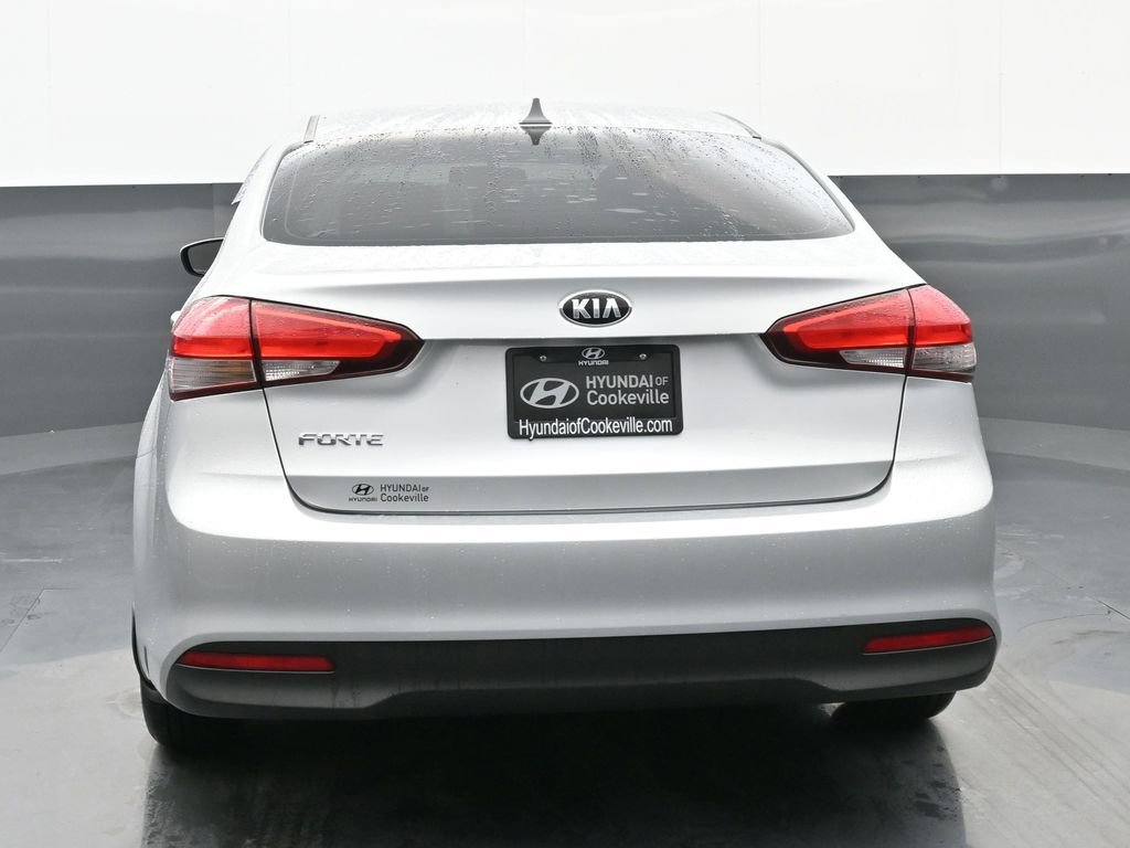 Used 2017 Kia Forte LX image 4