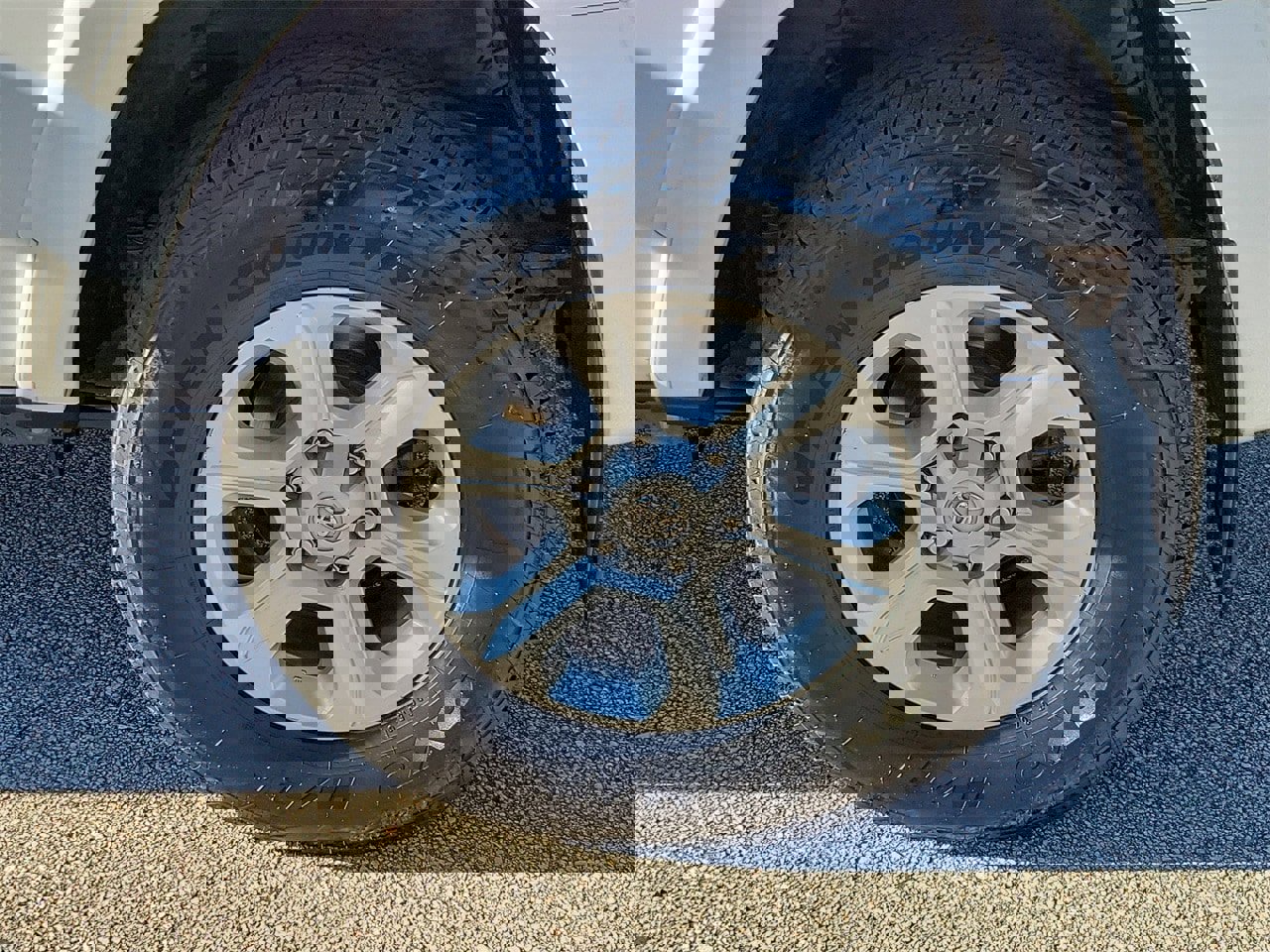 Used 2023 Toyota 4Runner SR5 image 5