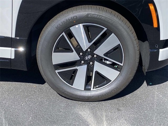 New 2026 Hyundai Ioniq 9 SEL w/ Tow & Go Package image 7