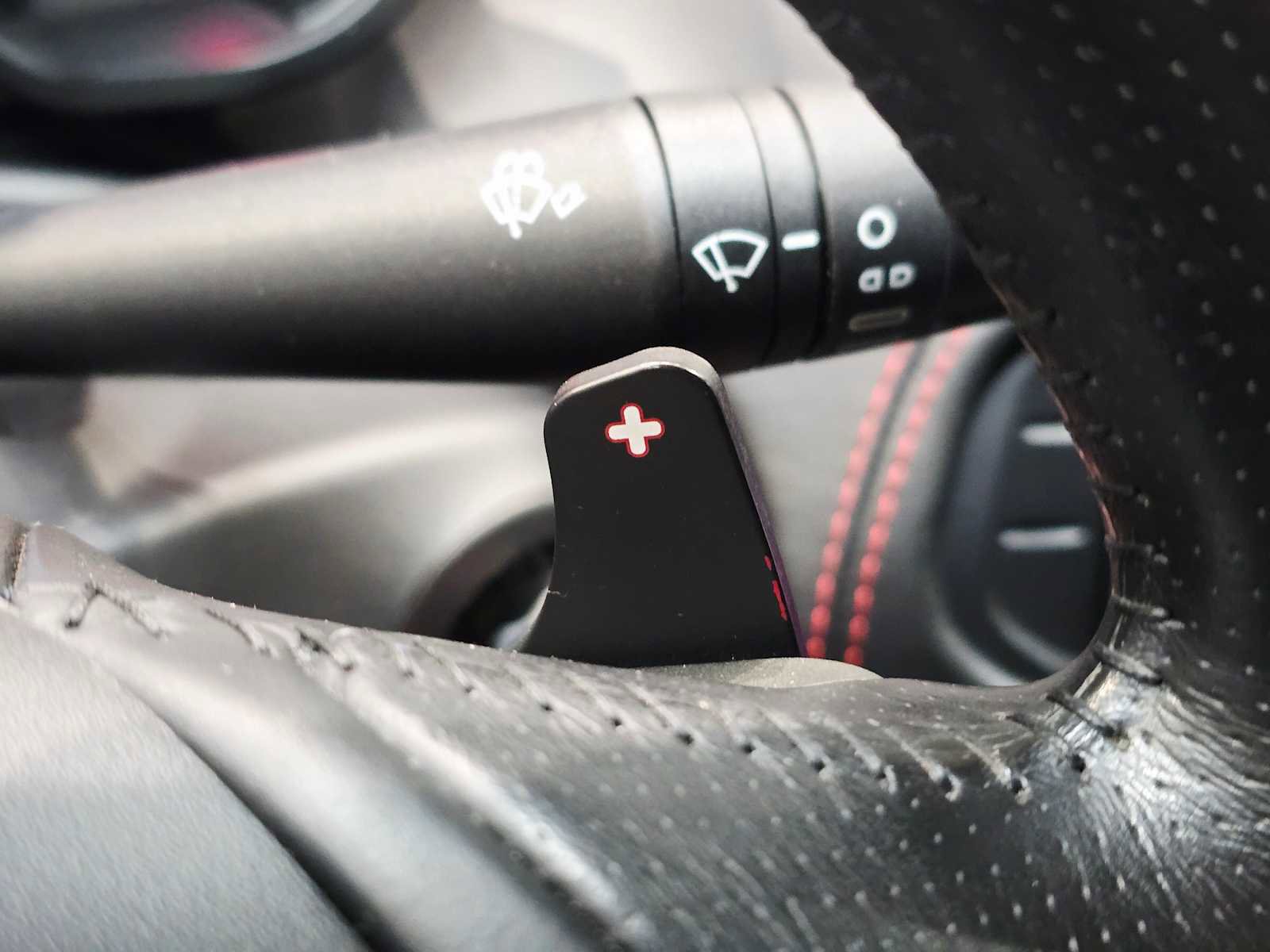 Used 2018 Alfa Romeo 4C Coupe w/ Convenience Group - Coupe image 18