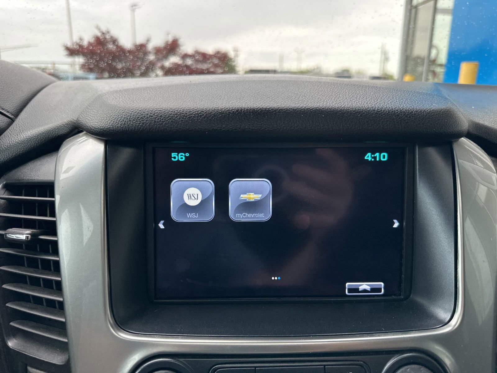 Used 2018 Chevrolet Suburban LT AWD/4WD image 26