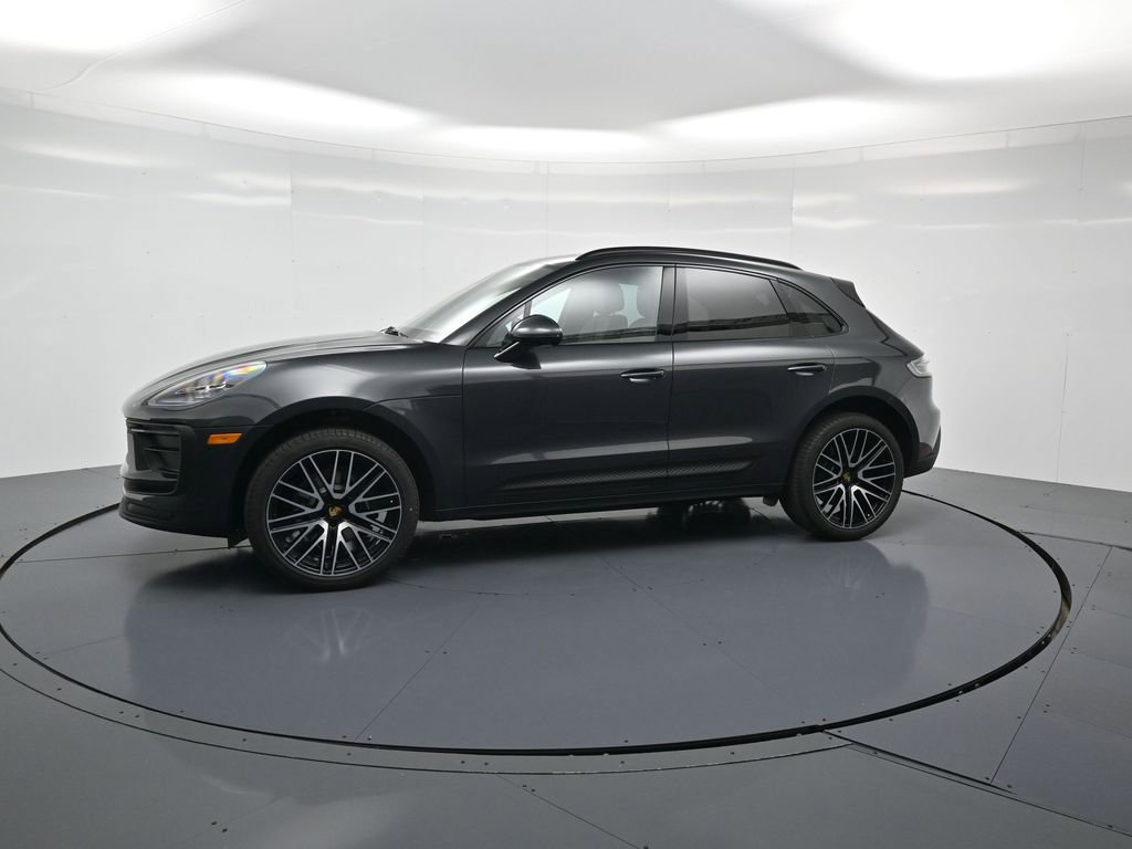 Certified 2026 Porsche Macan image 2