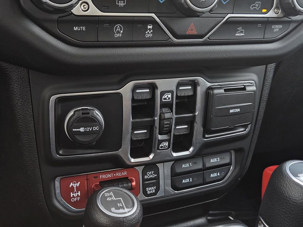 Used 2025 Jeep Wrangler Unlimited Rubicon image 22