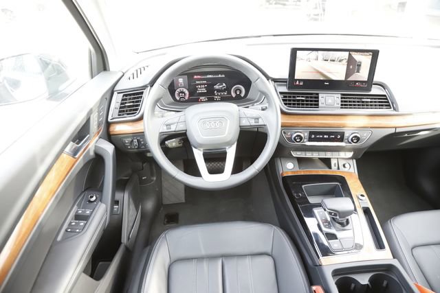 Used 2023 Audi Q5 2.0T Premium Plus w/ Premium Plus Package image 19