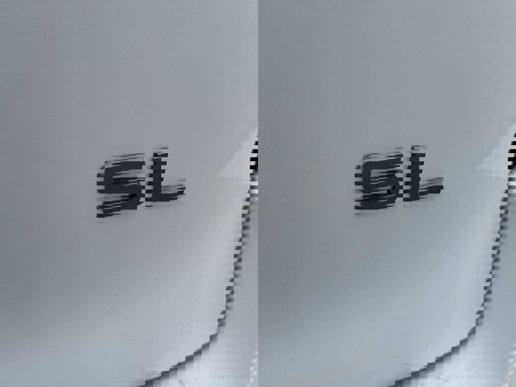 New 2026 Nissan Armada SL w/ Captain's Chari Seat Package image 14