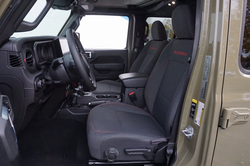 Used 2025 Jeep Wrangler Rubicon image 10