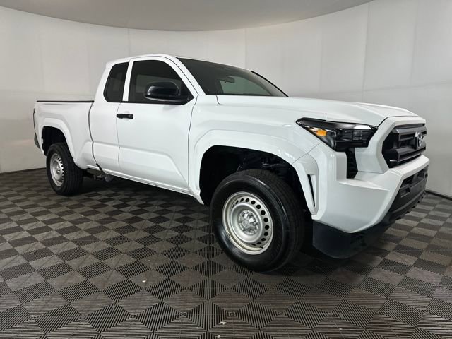 Used 2024 Toyota Tacoma SR video 2