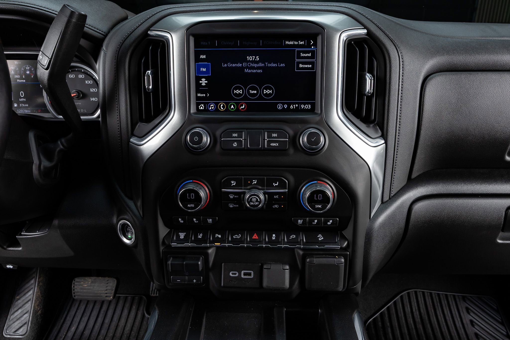 Used 2022 Chevrolet Silverado 2500 LTZ w/ LTZ Plus Package image 24