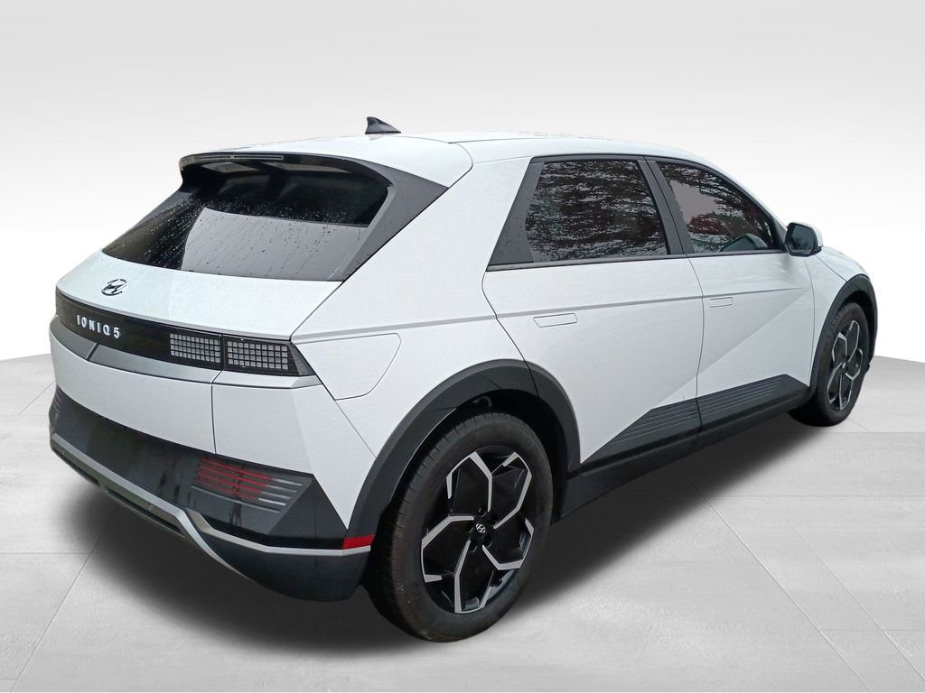 Used 2023 Hyundai Ioniq 5 SE image 11