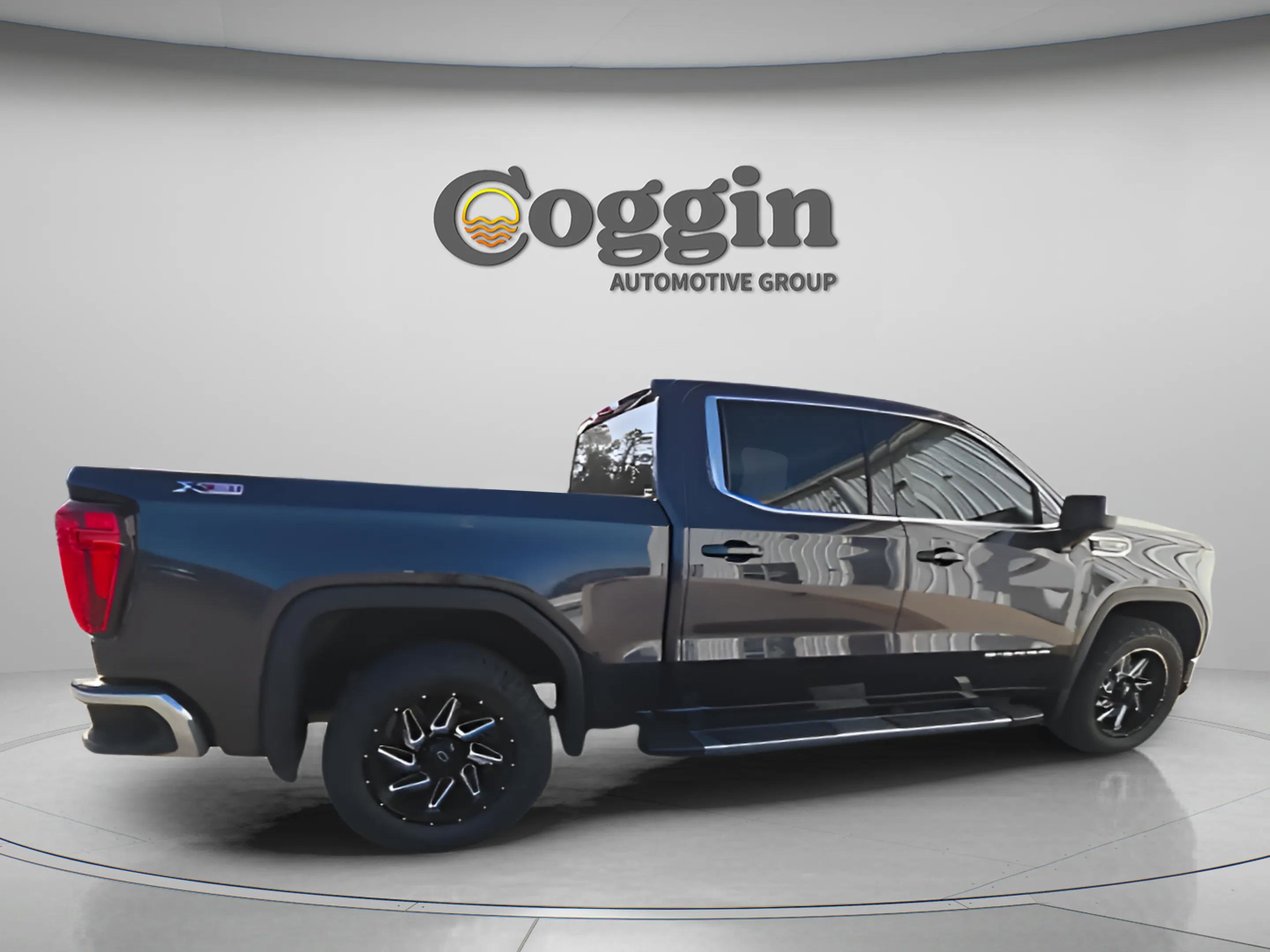 Used 2022 GMC Sierra 1500 SLE image 16