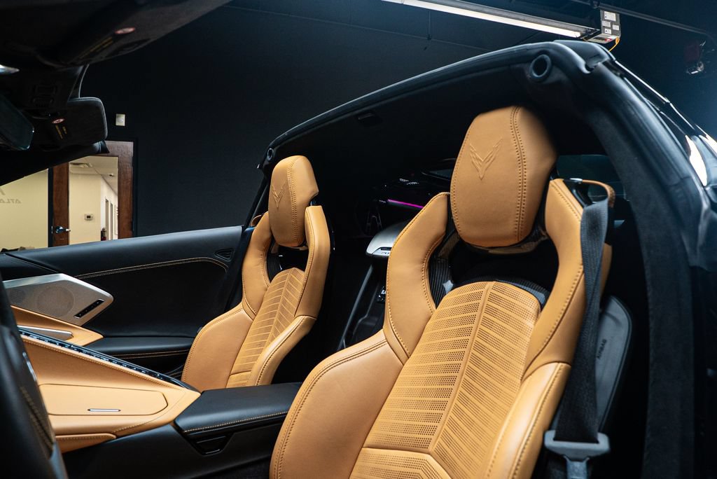 Used 2023 Chevrolet Corvette Stingray Premium Cpe w/ Engine Appearance Package RWD image 33