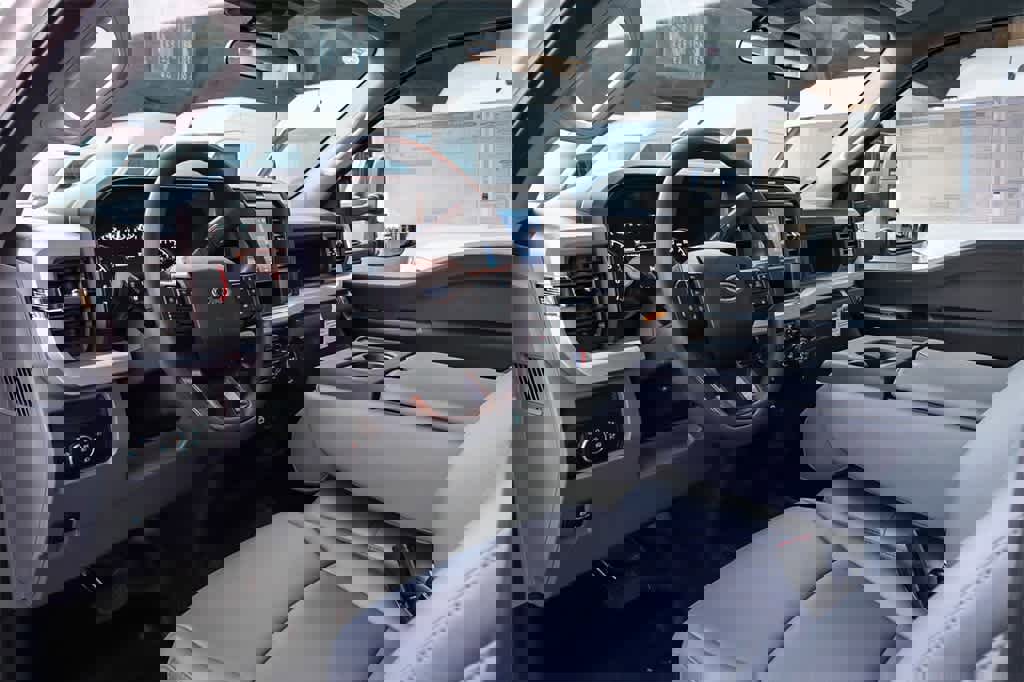 New 2026 Ford F250 XL w/ XL Chrome Package image 15