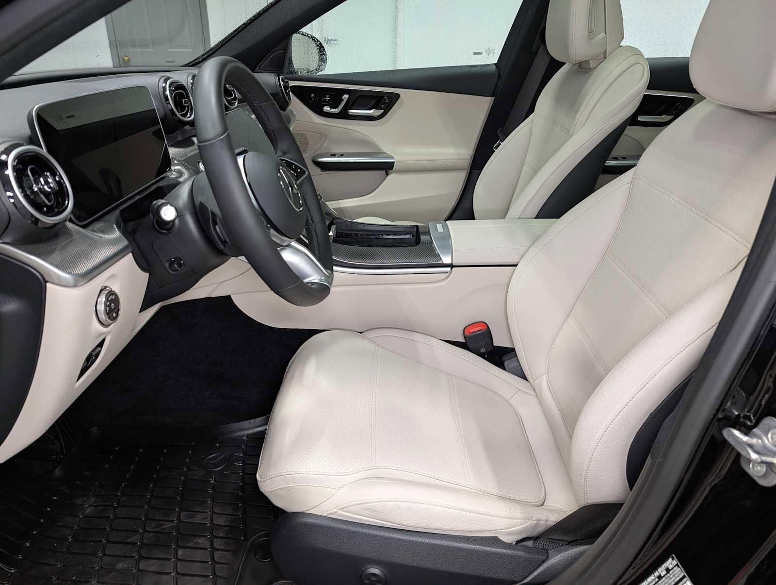 Certified 2026 Mercedes-Benz C 300 4MATIC Sedan image 4