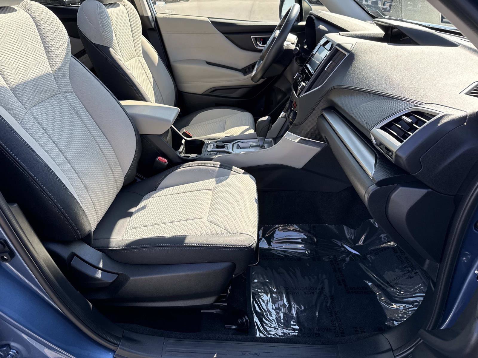 Used 2024 Subaru Forester Premium AWD/4WD image 19