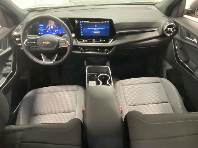 Used 2025 Chevrolet Equinox LT image 9