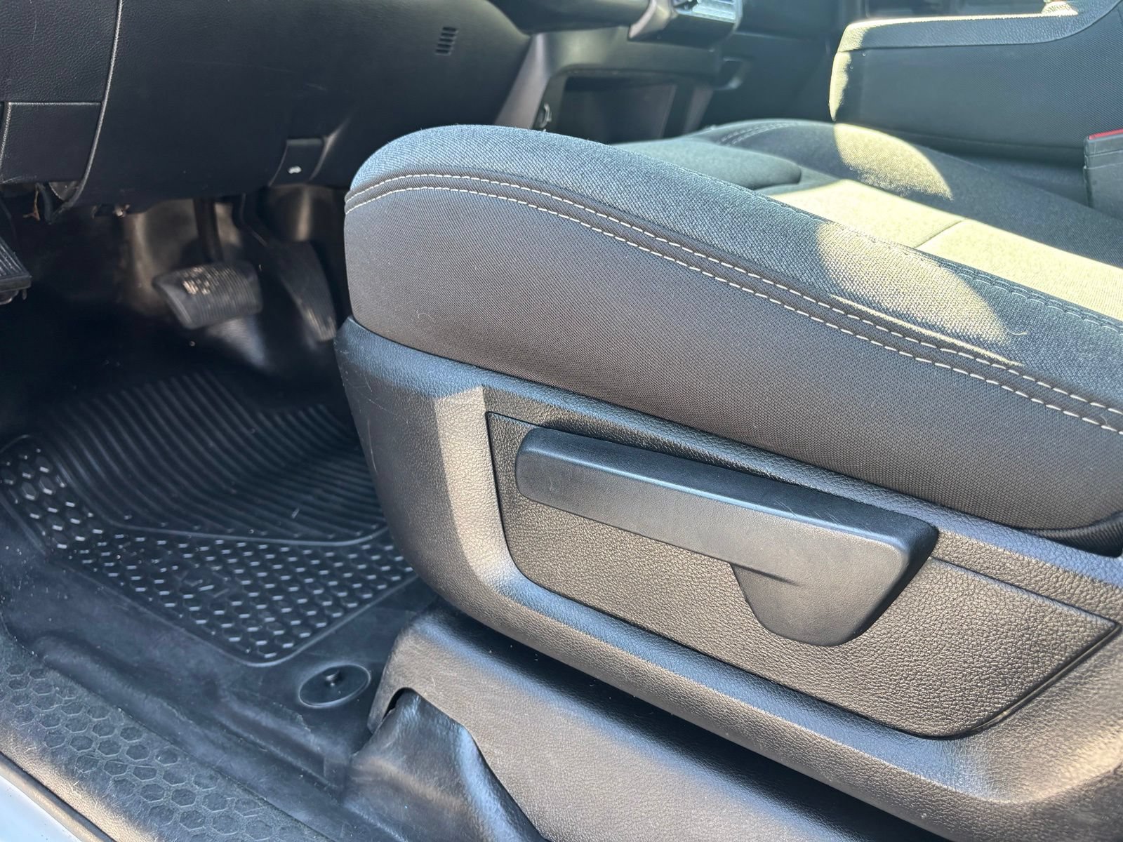 Used 2020 RAM 3500 Tradesman AWD/4WD image 11