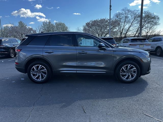 Certified 2025 Lincoln Corsair AWD image 4