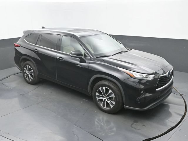 Used 2020 Toyota Highlander XLE FWD image 13