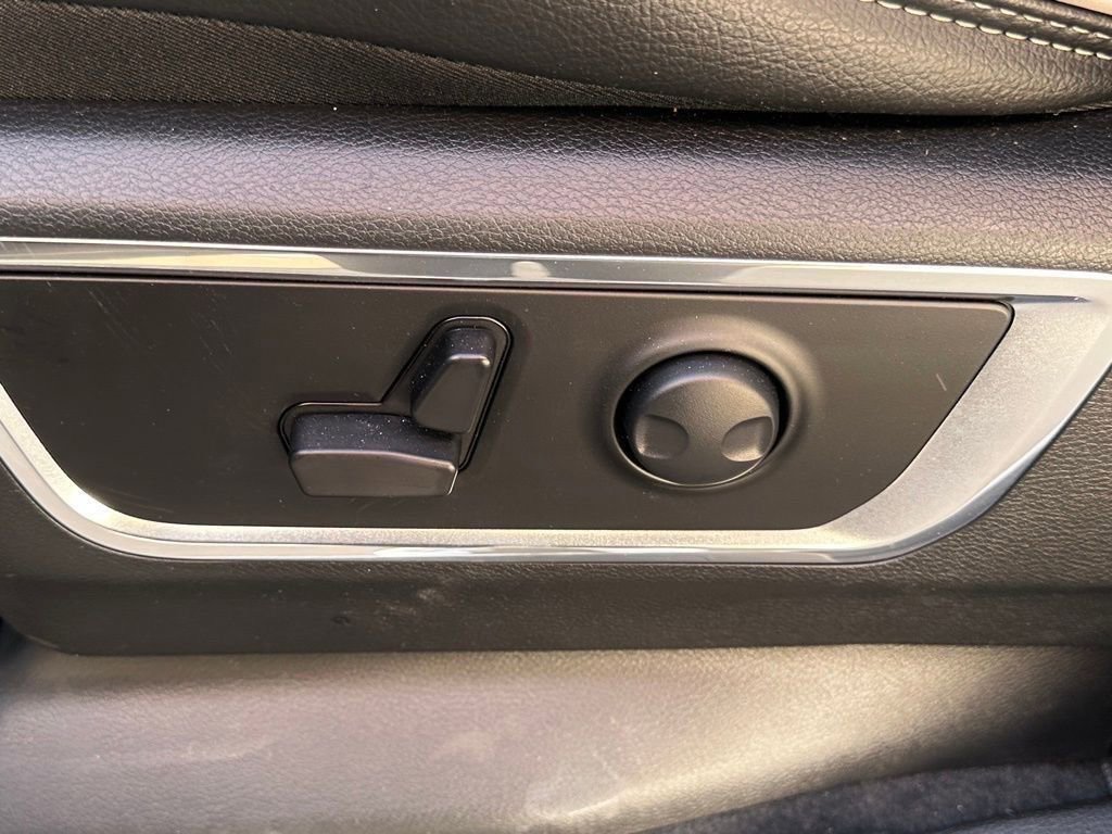 New 2025 RAM 1500 Laramie w/ Night Edition image 21