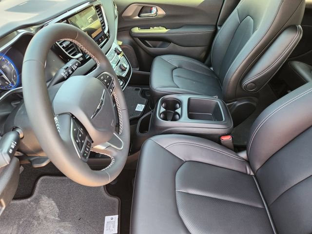 New 2026 Chrysler Voyager LX FWD image 9