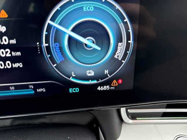 Certified 2025 Hyundai Elantra Limited image 41