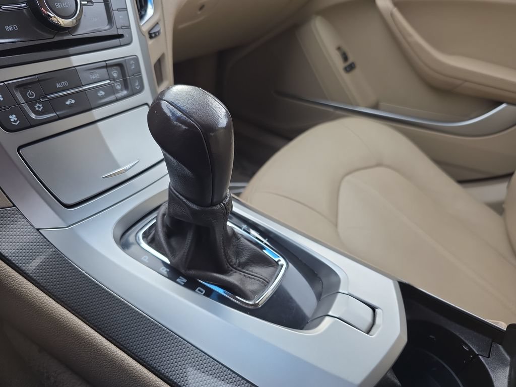 Used 2013 Cadillac CTS Luxury RWD image 26