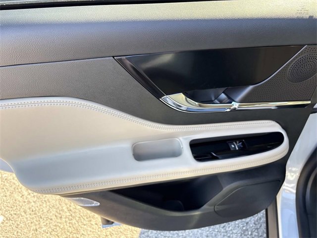 New 2026 Lincoln Corsair Premiere image 19