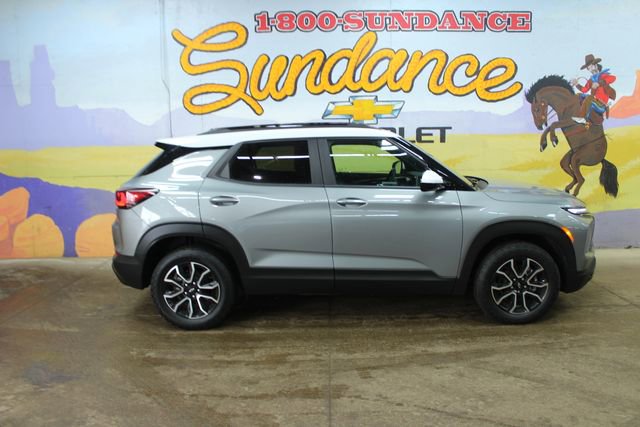 Used 2025 Chevrolet TrailBlazer ACTIV w/ Convenience Package image 1