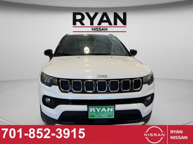 Used 2024 Jeep Compass Limited AWD/4WD image 8