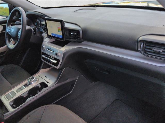 Used 2023 Ford Explorer XLT image 23