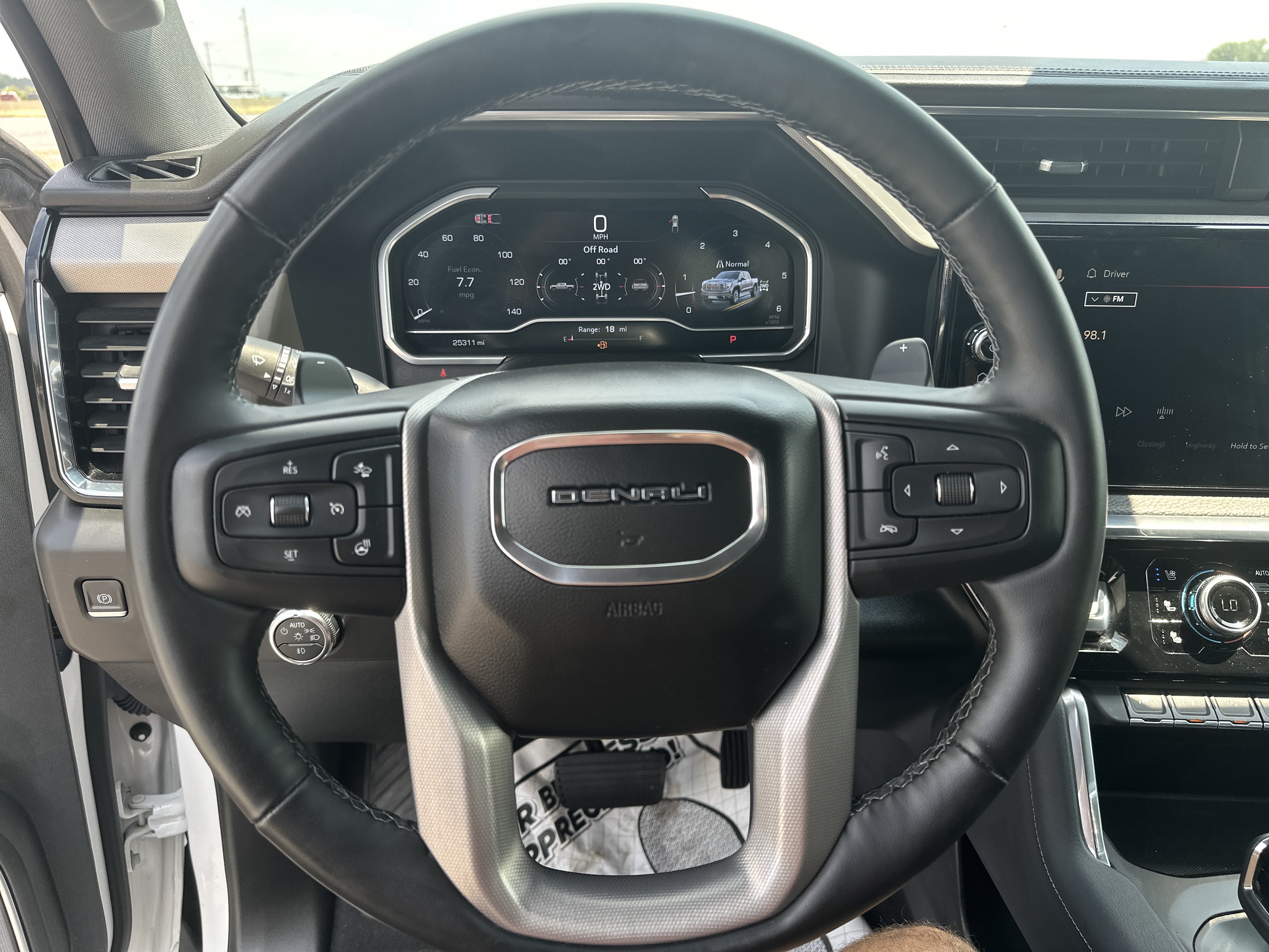 Used 2024 GMC Sierra 1500 Denali AWD/4WD image 19