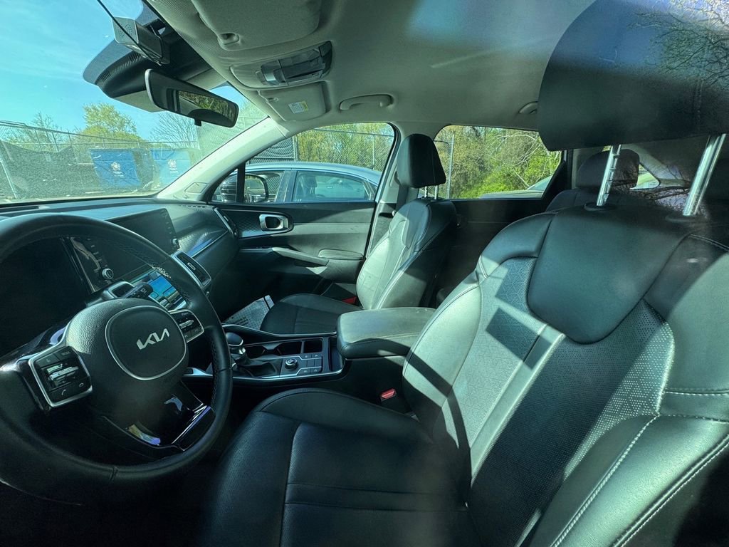 Certified 2023 Kia Sorento S image 8